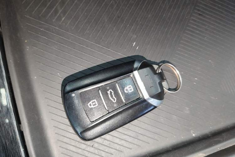 Used Dongfeng Aeolus Yixuan MAX 2021 1.5T Super Cool Trendy Dad Edition Vehicle Key