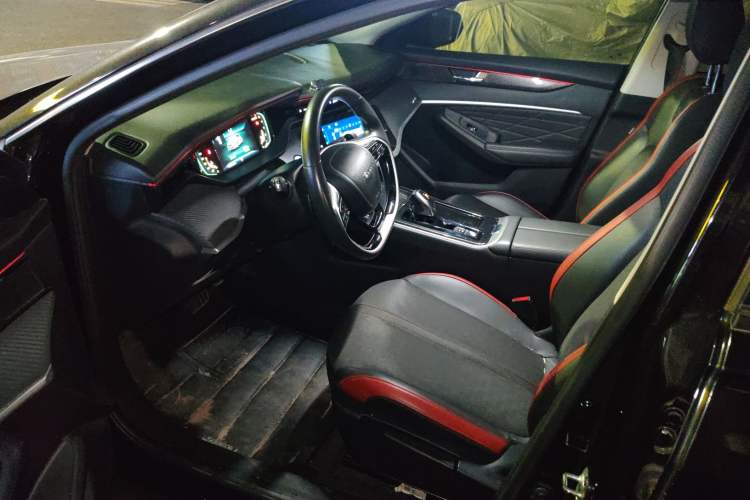 Used Dongfeng Aeolus Yixuan MAX 2022 1.5T Super Stylish Trendsetter Edition Driver Seat