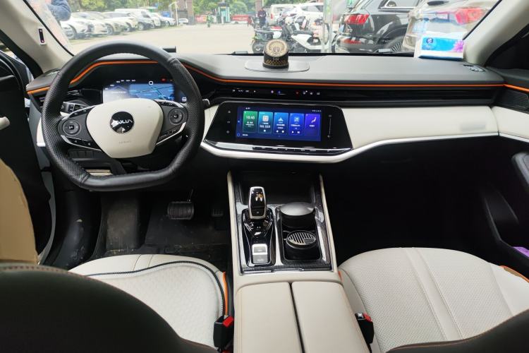 Used Dongfeng Aeolus Yixuan MAX 2022 1.5T Super Stylish Trendsetter Edition Center Console