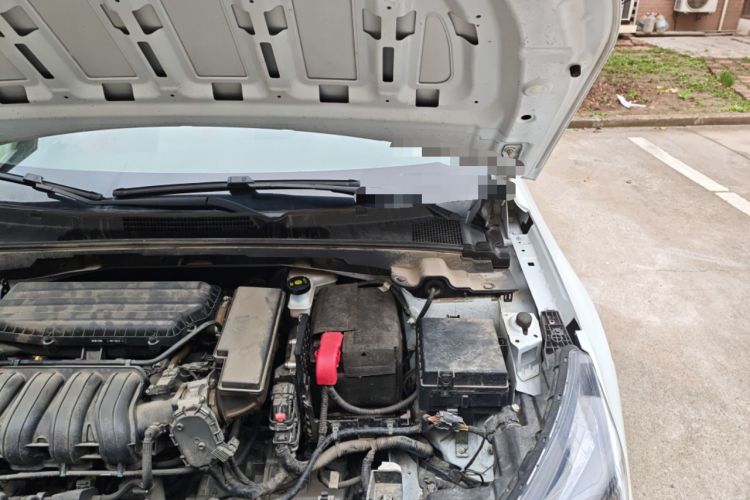 Used Dongfeng Aeolus Yixuan MAX 2022 1.5T Super Stylish Trendsetter Edition Engine Bay Left