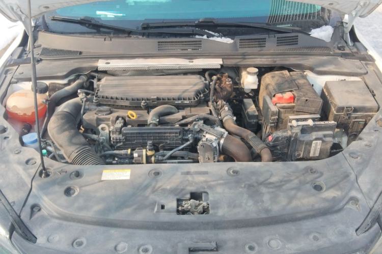 Used Dongfeng Aeolus Yixuan MAX 2022 1.5T Super Stylish Trendsetter Edition Engine Bay