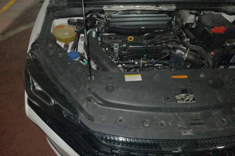 Used Dongfeng Aeolus Yixuan MAX 2022 1.5T Super Stylish Trendsetter Edition Engine Bay Right