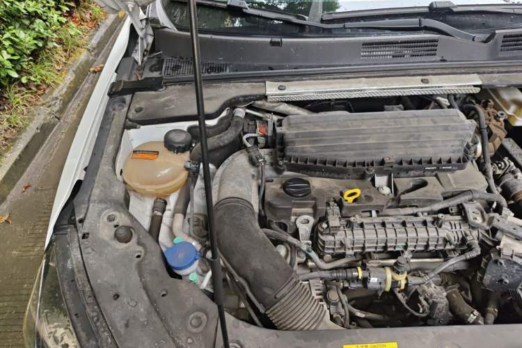 Used Dongfeng Aeolus Yixuan MAX 2022 1.5T Super Stylish Trendsetter Edition Engine Bay Right