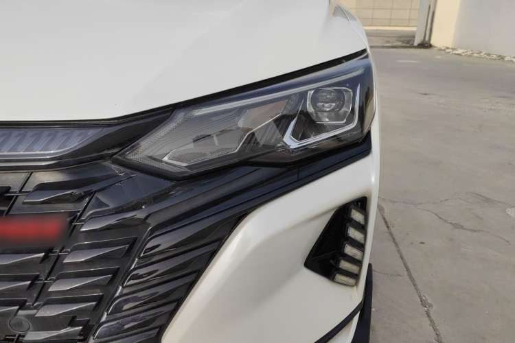 Used Dongfeng Aeolus Yixuan MAX 2022 1.5T Super Stylish Trendsetter Edition Exterior 2