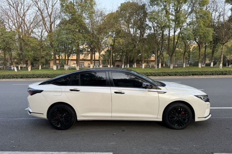 Used Dongfeng Aeolus Yixuan MAX 2022 1.5T Super Stylish Trendsetter Edition Exterior 5