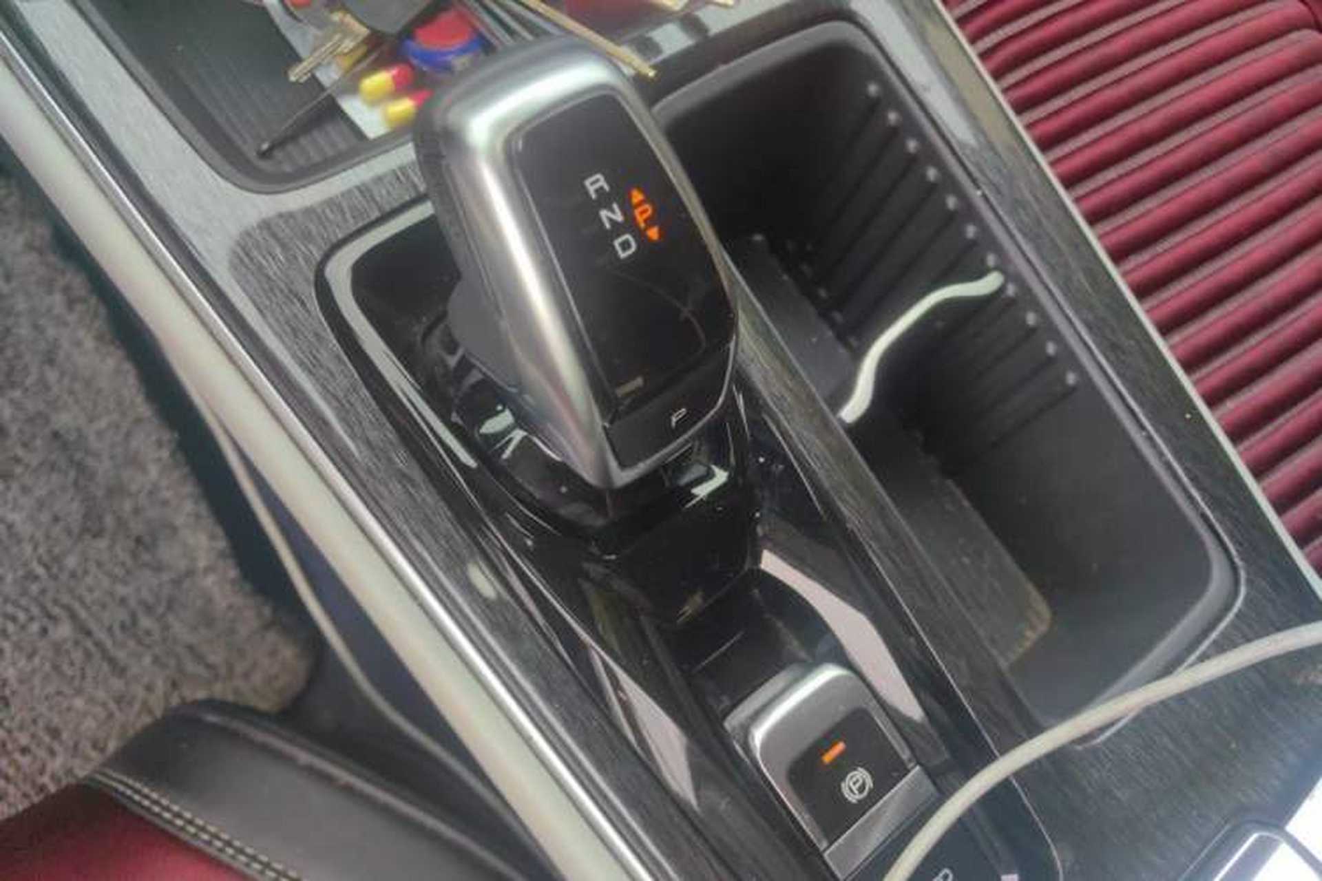 Used Dongfeng Aeolus Yixuan MAX 2022 1.5T Super Stylish Trendsetter Edition Gear Lever