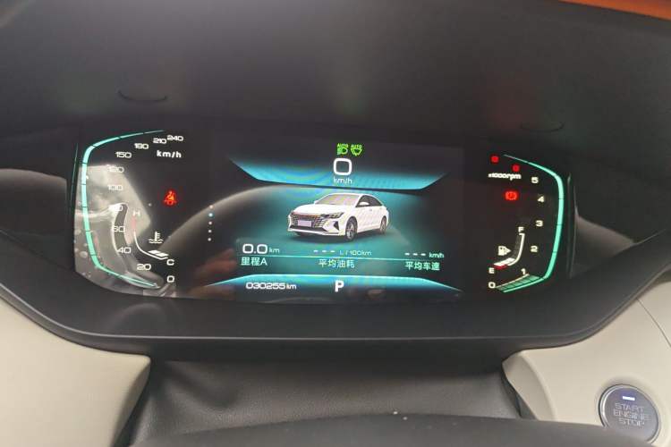Used Dongfeng Aeolus Yixuan MAX 2022 1.5T Super Stylish Trendsetter Edition Instrument Cluster