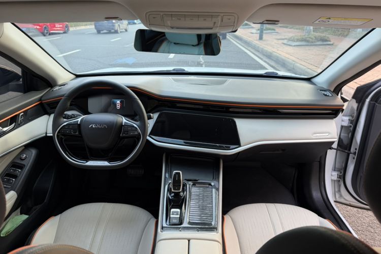 Used Dongfeng Aeolus Yixuan MAX 2022 1.5T Super Stylish Trendsetter Edition Interior 2