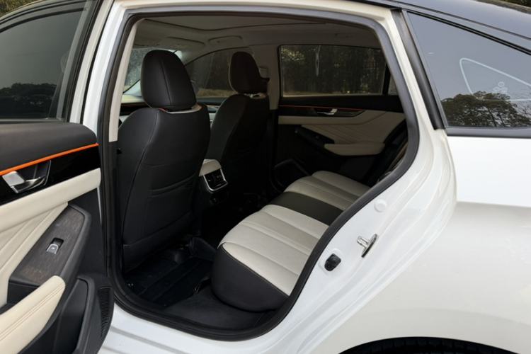 Used Dongfeng Aeolus Yixuan MAX 2022 1.5T Super Stylish Trendsetter Edition Interior 5