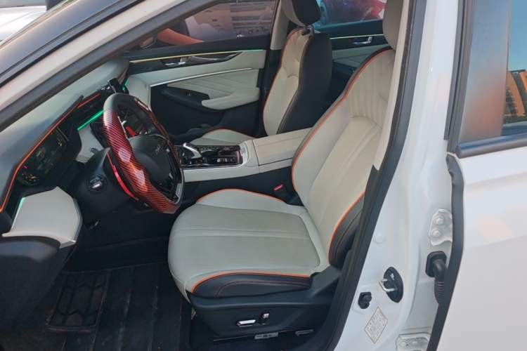 Used Dongfeng Aeolus Yixuan MAX 2022 1.5T Super Stylish Trendsetter Edition Left Front Seat