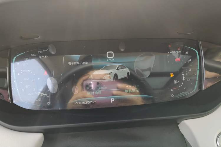 Used Dongfeng Aeolus Yixuan MAX 2022 1.5T Super Stylish Trendsetter Edition Odometer Close Up