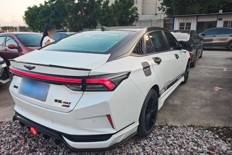 Used Dongfeng Aeolus Yixuan MAX 2022 1.5T Super Stylish Trendsetter Edition Rear Right 45 Deg