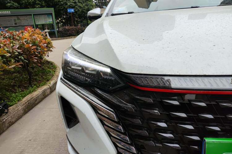 Used Dongfeng Aeolus Yixuan MAX 2022 1.5T Super Stylish Trendsetter Edition Right Front Headlight