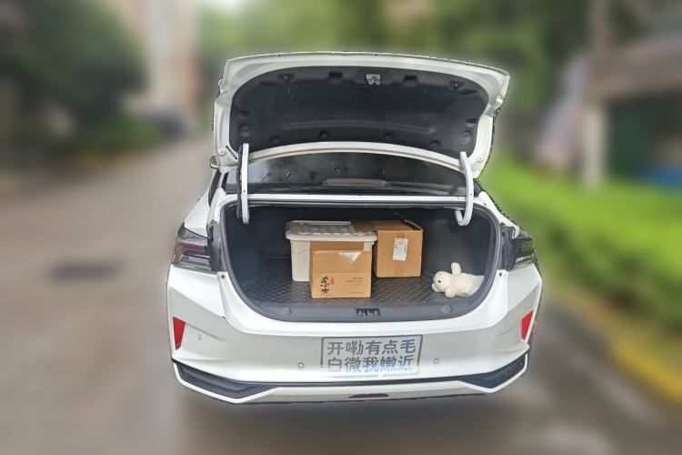 Used Dongfeng Aeolus Yixuan MAX 2022 1.5T Super Stylish Trendsetter Edition Trunk