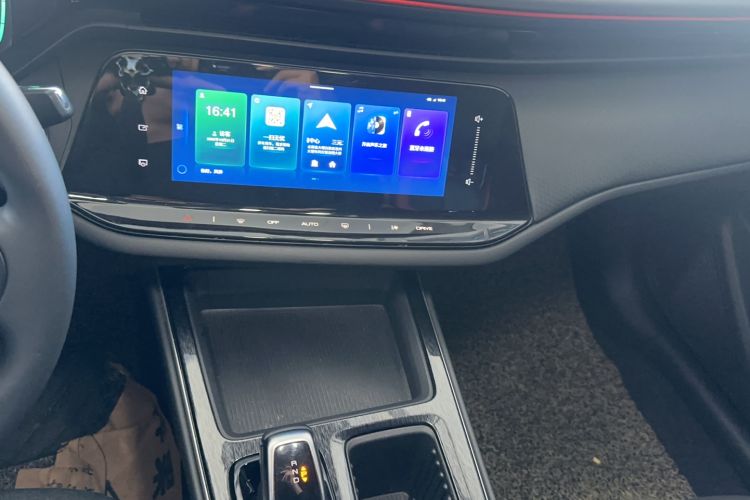 Used Dongfeng Aeolus Yixuan MAX 2023 1.5T Super-Powered Dad Edition Audio And AC Panel