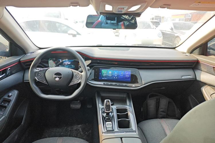 Used Dongfeng Aeolus Yixuan MAX 2023 1.5T Super-Powered Dad Edition Center Console