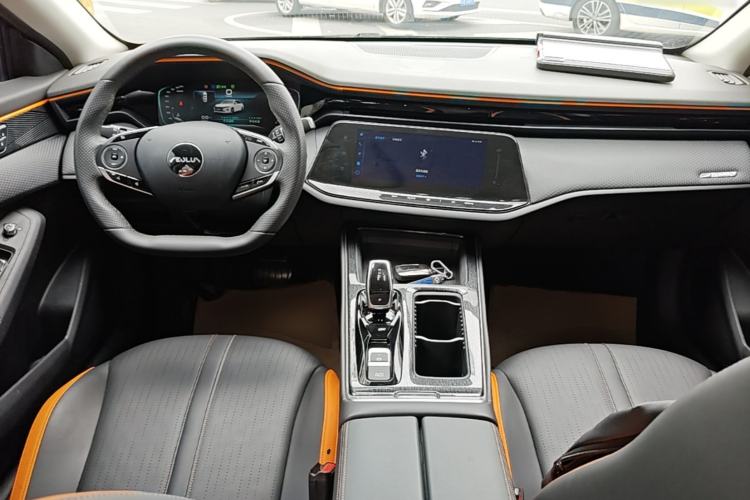 Used Dongfeng Aeolus Yixuan MAX 2023 1.5T Ultra-Stylish Trendsetting Dad Edition Center Console