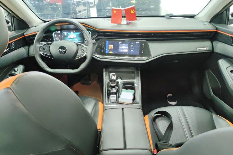 Used Dongfeng Aeolus Yixuan MAX 2023 1.5T Ultra-Stylish Trendsetting Dad Edition Center Console
