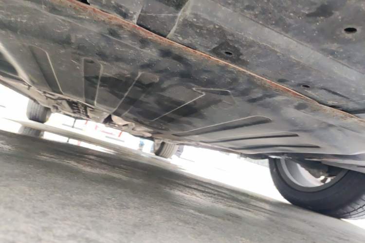 Used Dongfeng Aeolus Yixuan MAX 2023 1.5T Ultra-Stylish Trendsetting Dad Edition Chassis Front