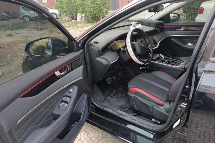 Used Dongfeng Aeolus Yixuan MAX 2023 1.5T Super-Powered Dad Edition Driver Seat
