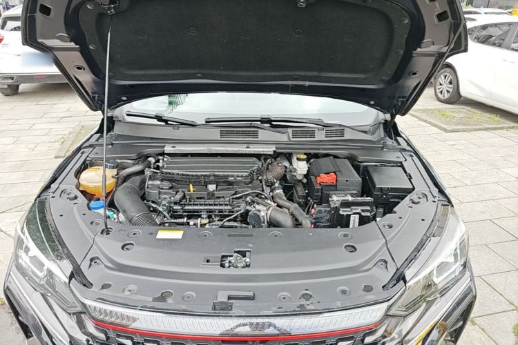 Used Dongfeng Aeolus Yixuan MAX 2023 1.5T Ultra-Stylish Trendsetting Dad Edition Engine Bay
