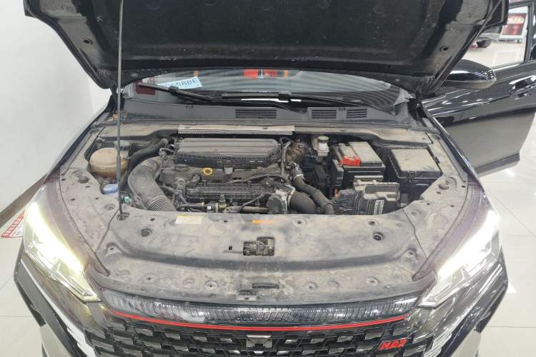 Used Dongfeng Aeolus Yixuan MAX 2023 1.5T Ultra-Stylish Trendsetting Dad Edition Engine Bay