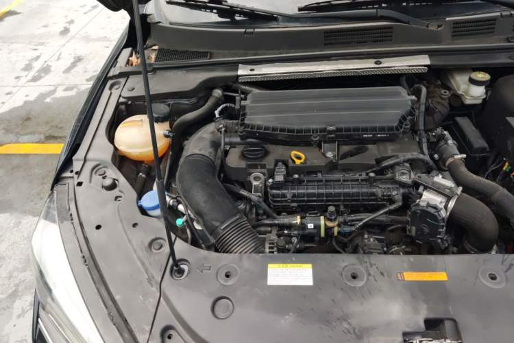Used Dongfeng Aeolus Yixuan MAX 2023 1.5T Ultra-Stylish Trendsetting Dad Edition Engine Bay Right