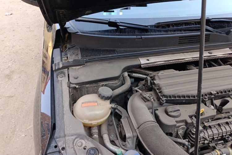 Used Dongfeng Aeolus Yixuan MAX 2023 1.5T Super-Powered Dad Edition Engine Bay Right