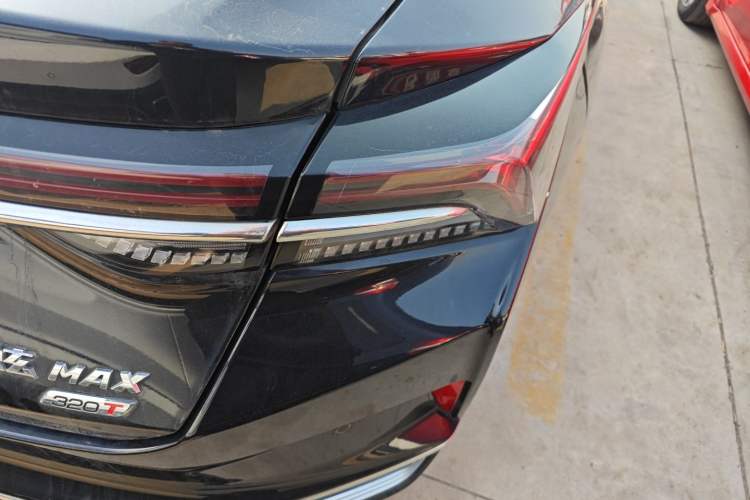 Used Dongfeng Aeolus Yixuan MAX 2023 1.5T Super-Powered Dad Edition Exterior 1
