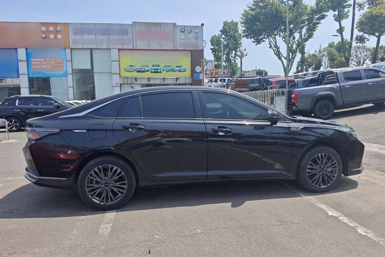 Used Dongfeng Aeolus Yixuan MAX 2023 1.5T Ultra-Stylish Trendsetting Dad Edition Exterior 2