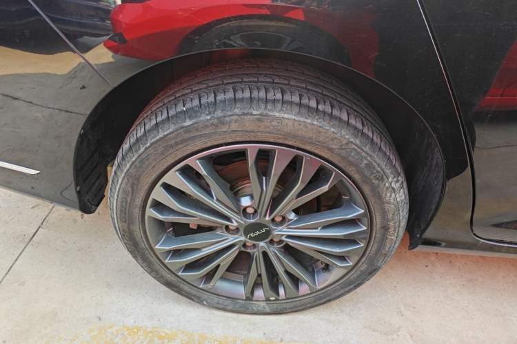 Used Dongfeng Aeolus Yixuan MAX 2023 1.5T Super-Powered Dad Edition Exterior 3