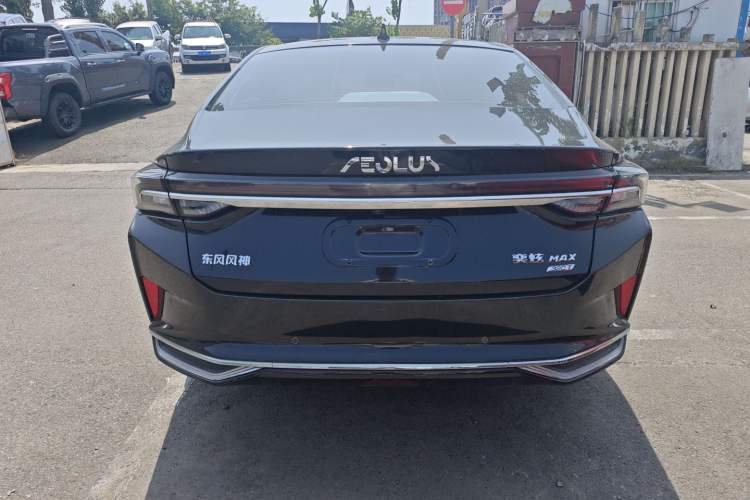 Used Dongfeng Aeolus Yixuan MAX 2023 1.5T Ultra-Stylish Trendsetting Dad Edition Exterior 4