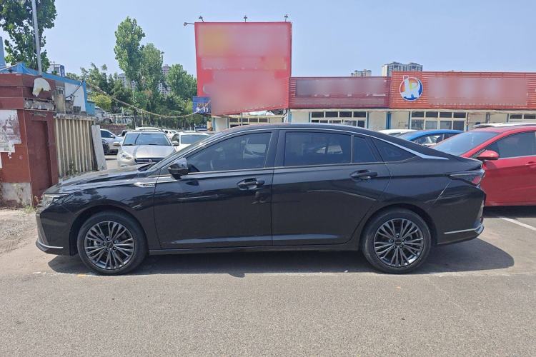 Used Dongfeng Aeolus Yixuan MAX 2023 1.5T Ultra-Stylish Trendsetting Dad Edition Exterior 5