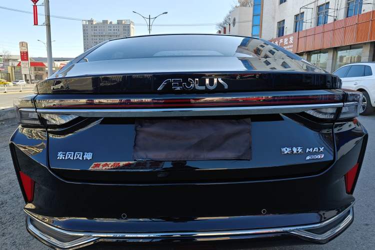 Used Dongfeng Aeolus Yixuan MAX 2023 1.5T Super-Powered Dad Edition Exterior 5