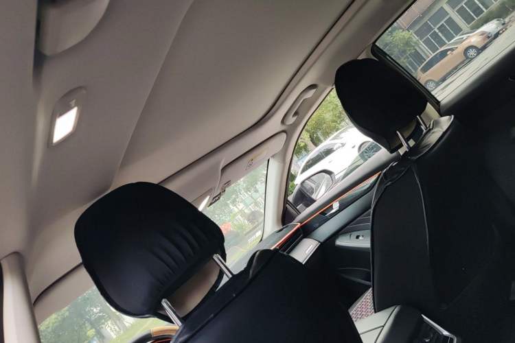 Used Dongfeng Aeolus Yixuan MAX 2023 1.5T Ultra-Stylish Trendsetting Dad Edition Headliner