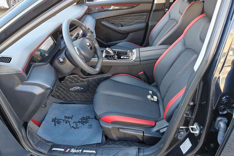 Used Dongfeng Aeolus Yixuan MAX 2023 1.5T Super-Powered Dad Edition Interior 2