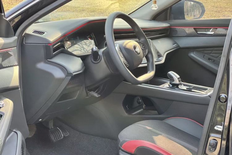Used Dongfeng Aeolus Yixuan MAX 2023 1.5T Super-Powered Dad Edition Interior 2