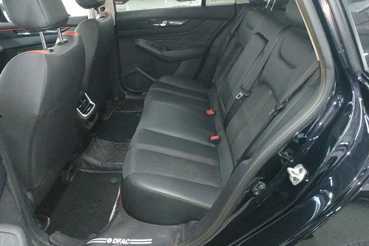 Used Dongfeng Aeolus Yixuan MAX 2023 1.5T Super-Powered Dad Edition Interior 4