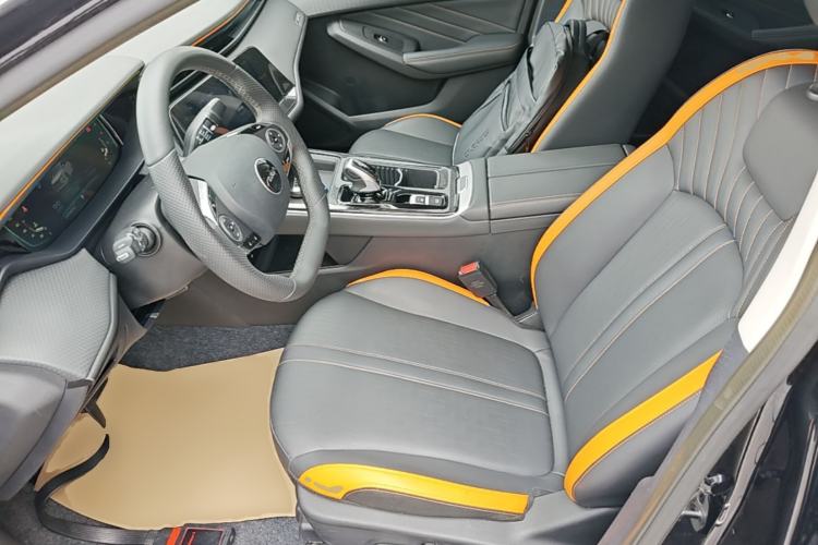 Used Dongfeng Aeolus Yixuan MAX 2023 1.5T Ultra-Stylish Trendsetting Dad Edition Left Front Seat