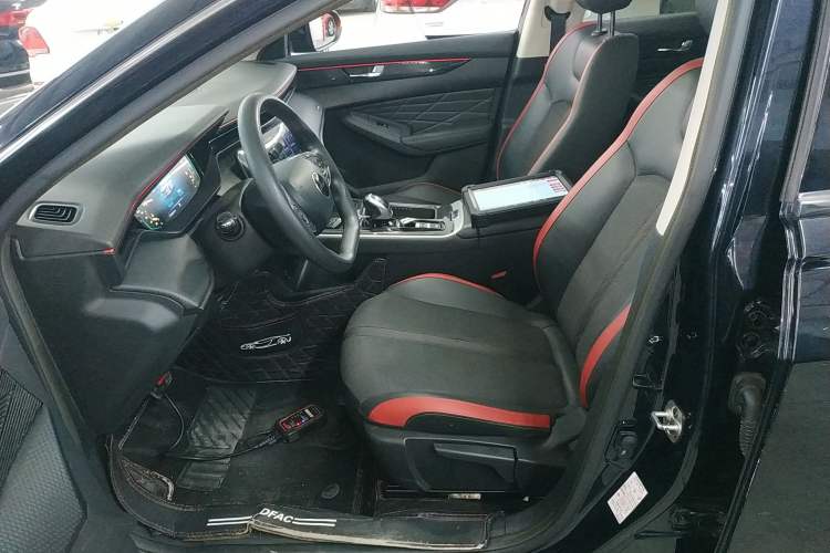 Used Dongfeng Aeolus Yixuan MAX 2023 1.5T Super-Powered Dad Edition Left Front Seat