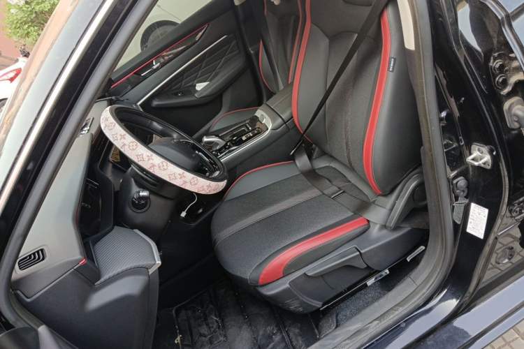 Used Dongfeng Aeolus Yixuan MAX 2023 1.5T Super-Powered Dad Edition Left Front Seat