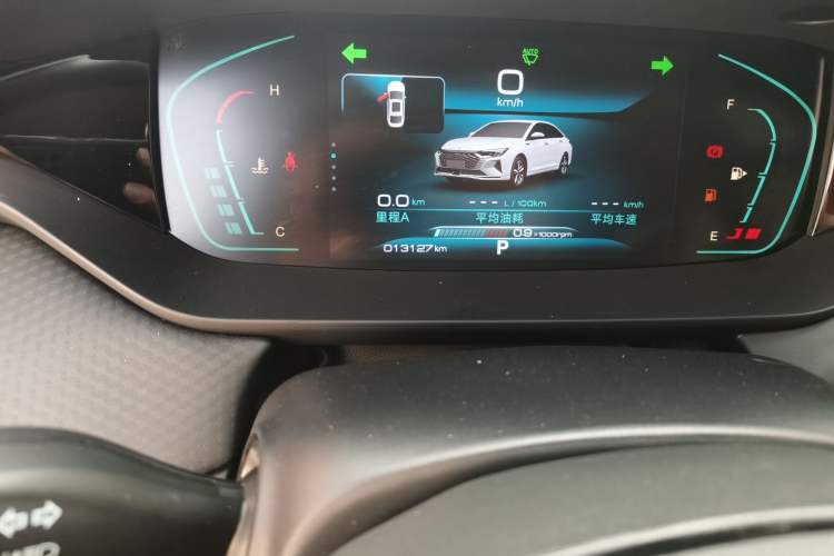 Used Dongfeng Aeolus Yixuan MAX 2023 1.5T Super-Powered Dad Edition Odometer Close Up