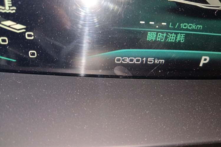 Used Dongfeng Aeolus Yixuan MAX 2023 1.5T Super-Powered Dad Edition Odometer Close Up