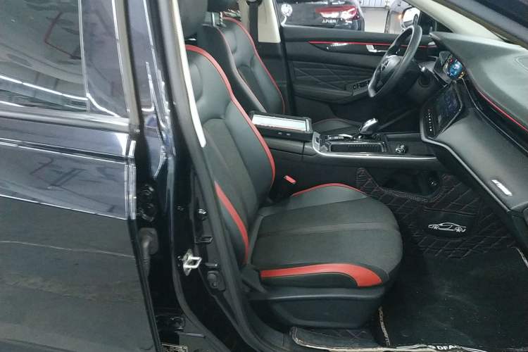 Used Dongfeng Aeolus Yixuan MAX 2023 1.5T Super-Powered Dad Edition Right Front Seat