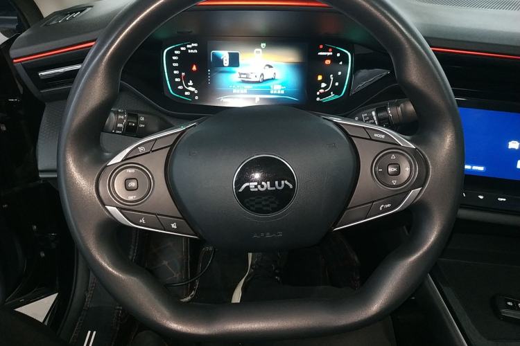 Used Dongfeng Aeolus Yixuan MAX 2023 1.5T Super-Powered Dad Edition Steering Wheel