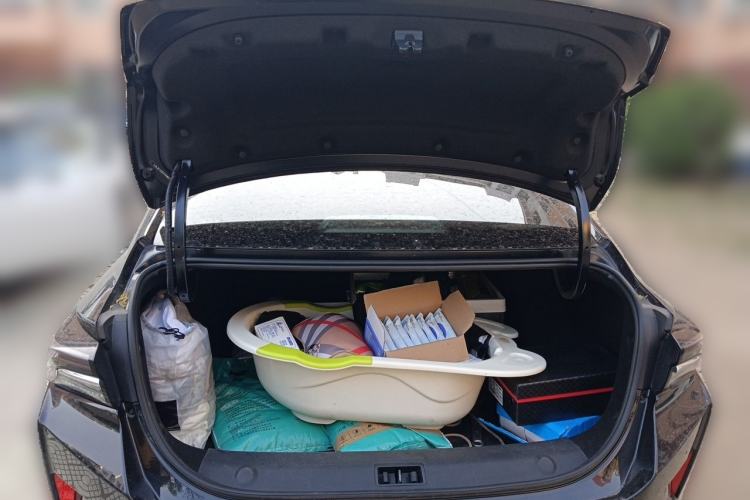 Used Dongfeng Aeolus Yixuan MAX 2023 1.5T Super-Powered Dad Edition Trunk