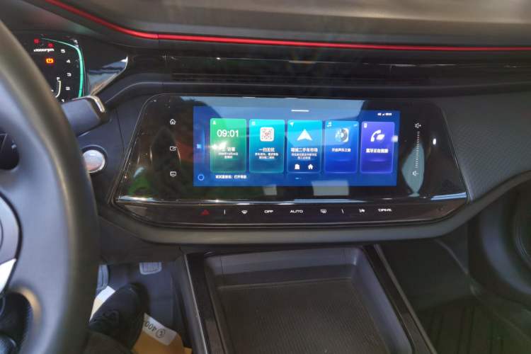 Used Dongfeng Aeolus Yixuan MAX 2023 1.5T Super-Powered Dad Edition Audio And AC Panel