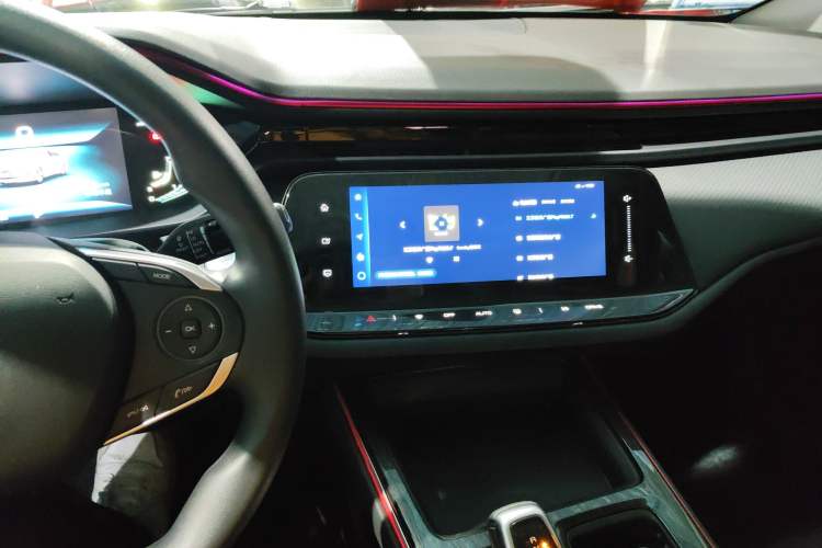 Used Dongfeng Aeolus Yixuan MAX 2023 1.5T Super-Powered Dad Edition Audio And AC Panel