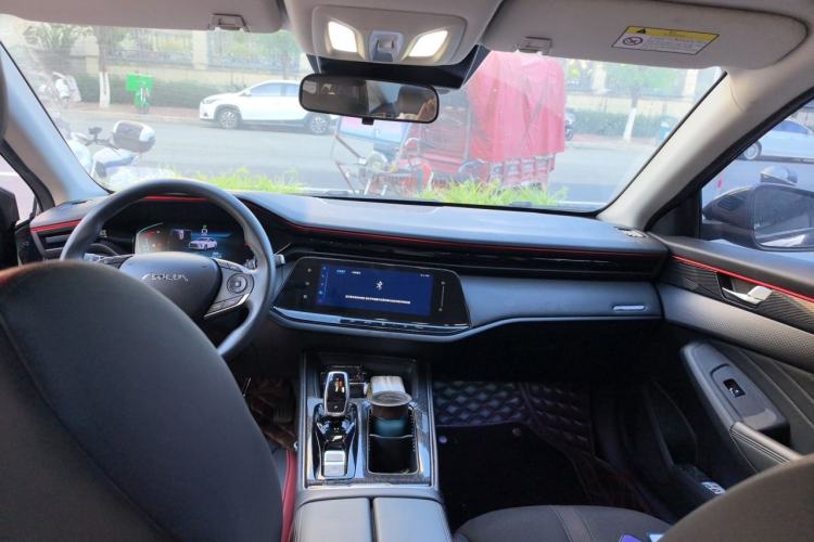 Used Dongfeng Aeolus Yixuan MAX 2023 1.5T Xingchi Edition Center Console