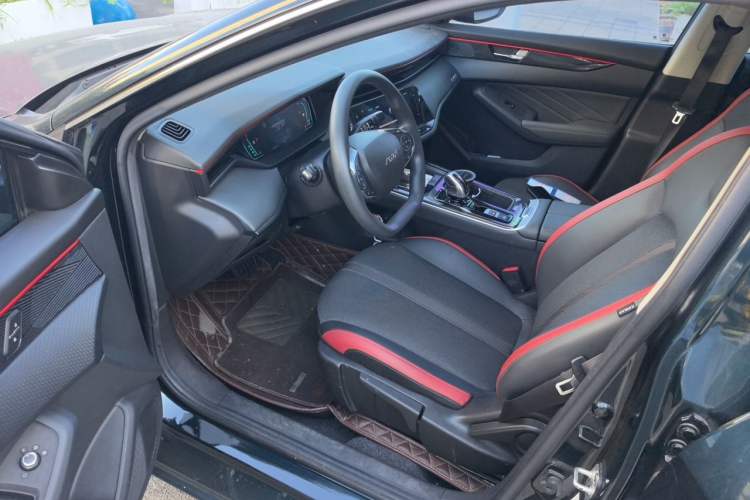 Used Dongfeng Aeolus Yixuan MAX 2023 1.5T Xingchi Edition Driver Seat